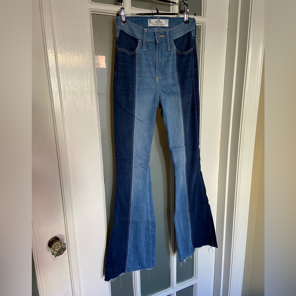 Hollister Curvy High-Rise Vintage Flare Soft Stretch Jeans Two-Tone, Raw Hem
